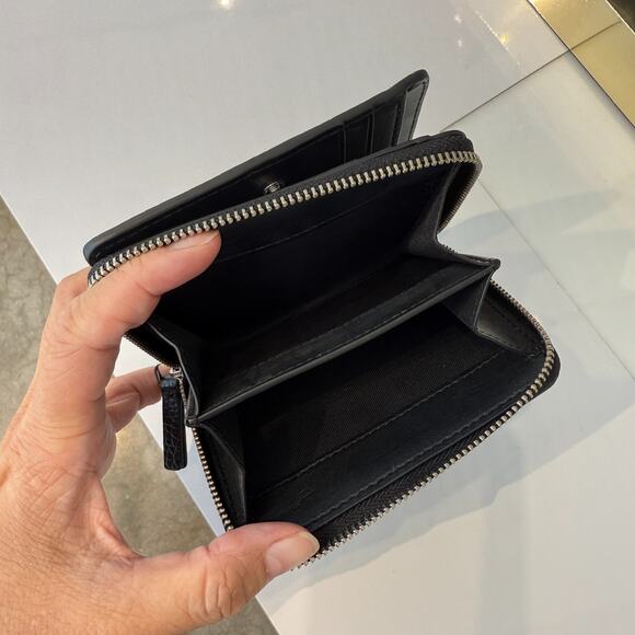 Last 1‼️Marc Jacobs x ‘The Wizard of Oz’ MINI COMPACT WALLET - Picture 7 of 9